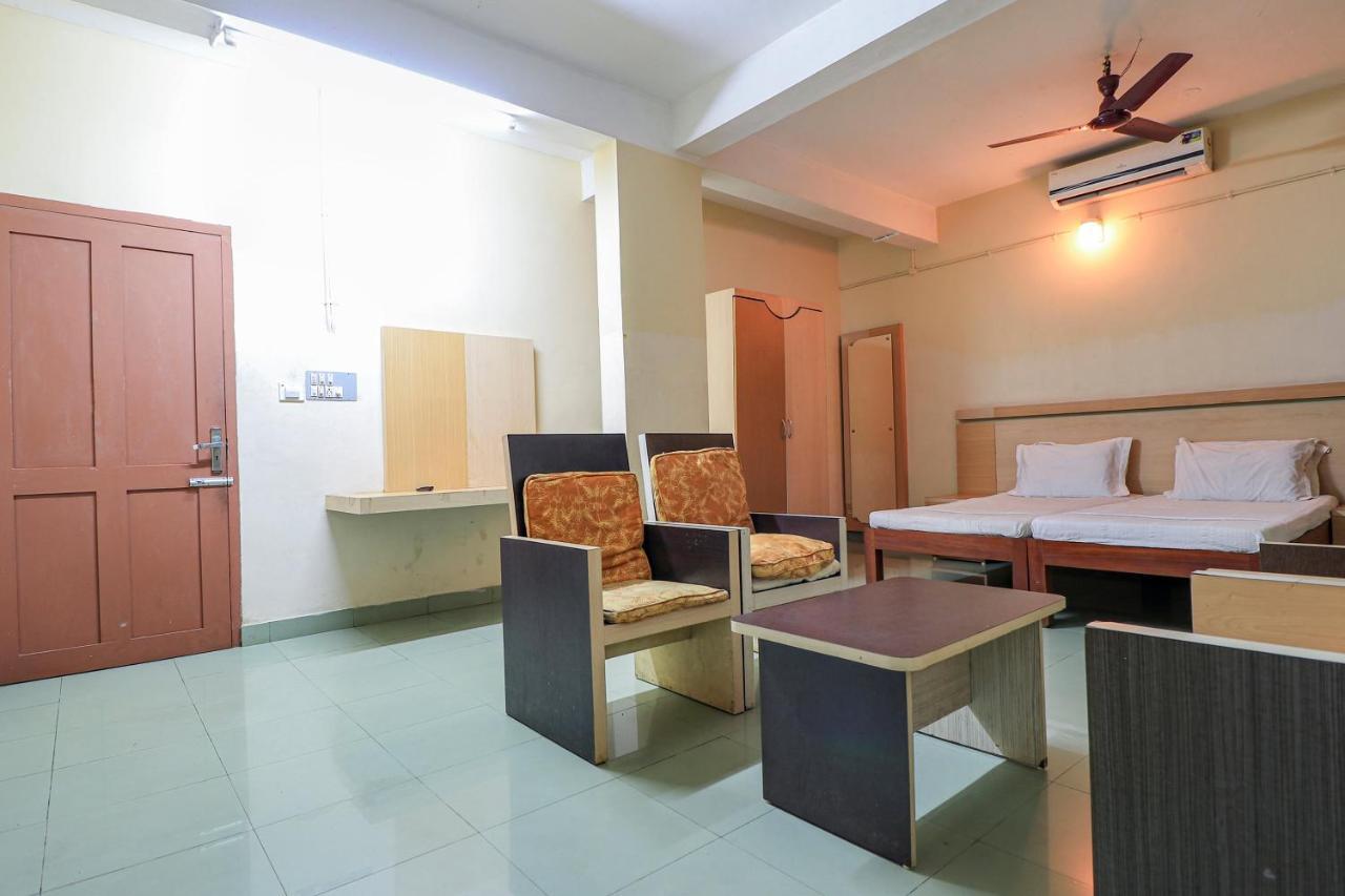 Spot On 60610 Malabar Tourist Home Kannur Exterior foto