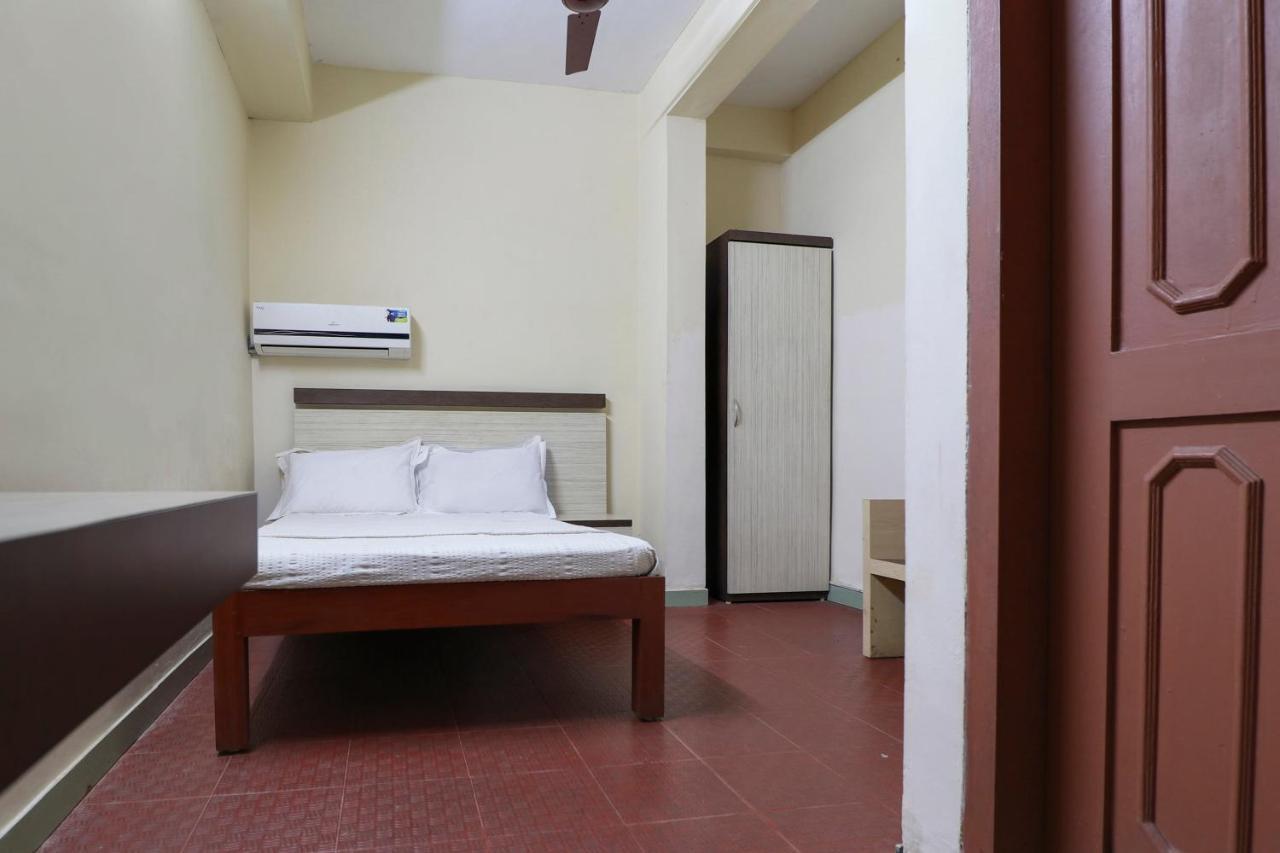 Spot On 60610 Malabar Tourist Home Kannur Exterior foto
